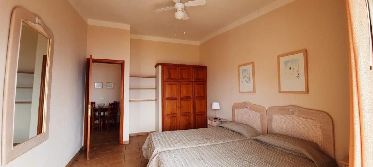 La Muralla Apartamentos بْوُرتو ناوُس المظهر الخارجي الصورة