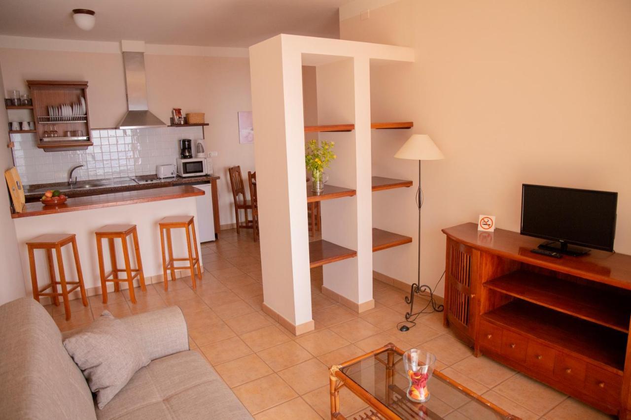 La Muralla Apartamentos بْوُرتو ناوُس المظهر الخارجي الصورة
