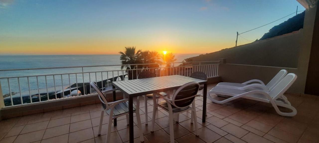 La Muralla Apartamentos بْوُرتو ناوُس المظهر الخارجي الصورة